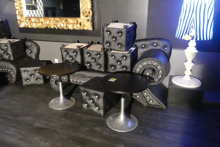 Lounge-Set, 8-tlg. (2x Tisch, 1x Sofa, 5x Hocker)